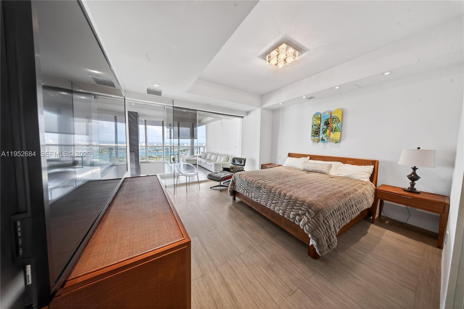 1100 Biscayne Blvd # 5306, Miami FL 33132 — 60