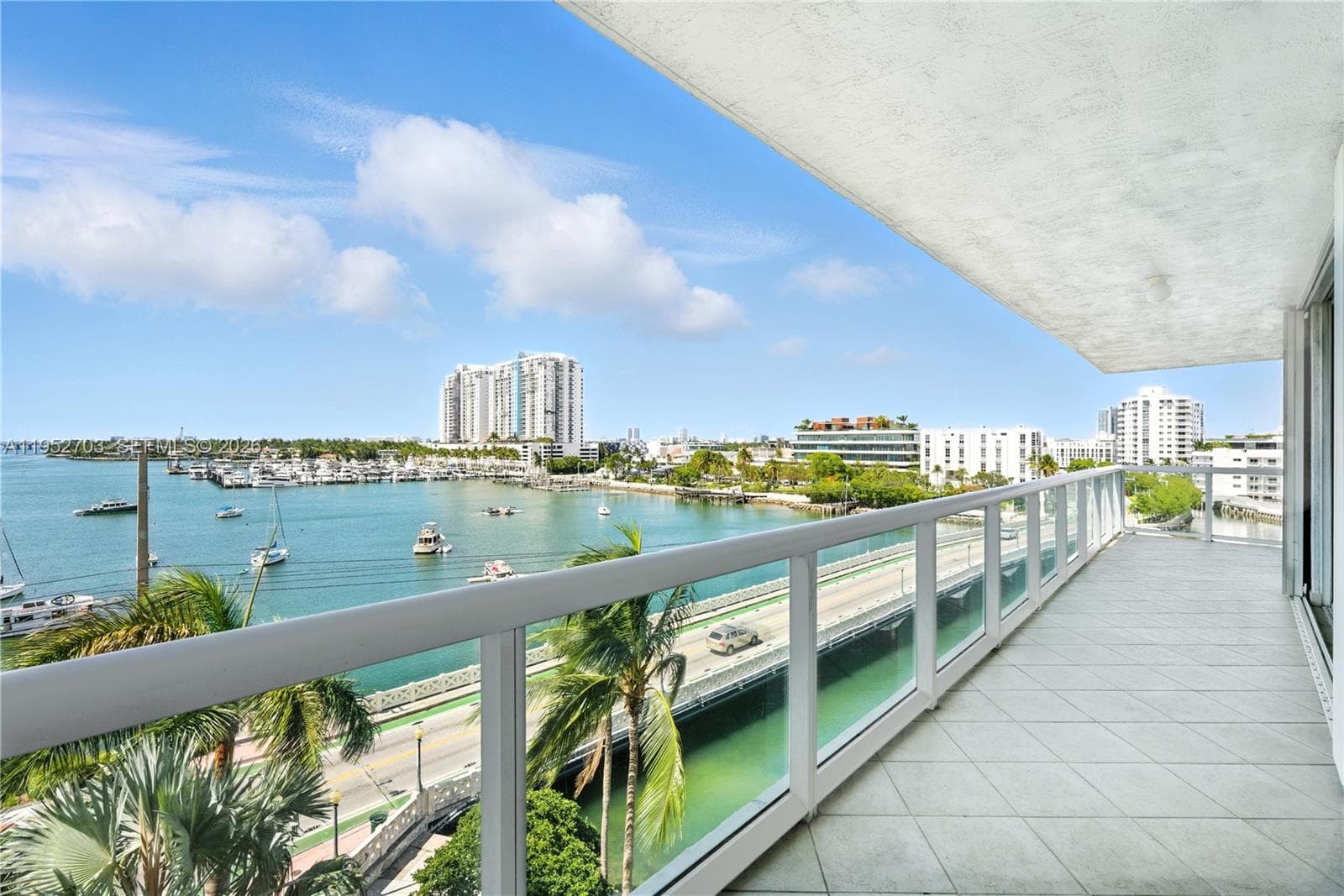 10 Venetian Way # 604, Miami Beach FL 33139 — 3