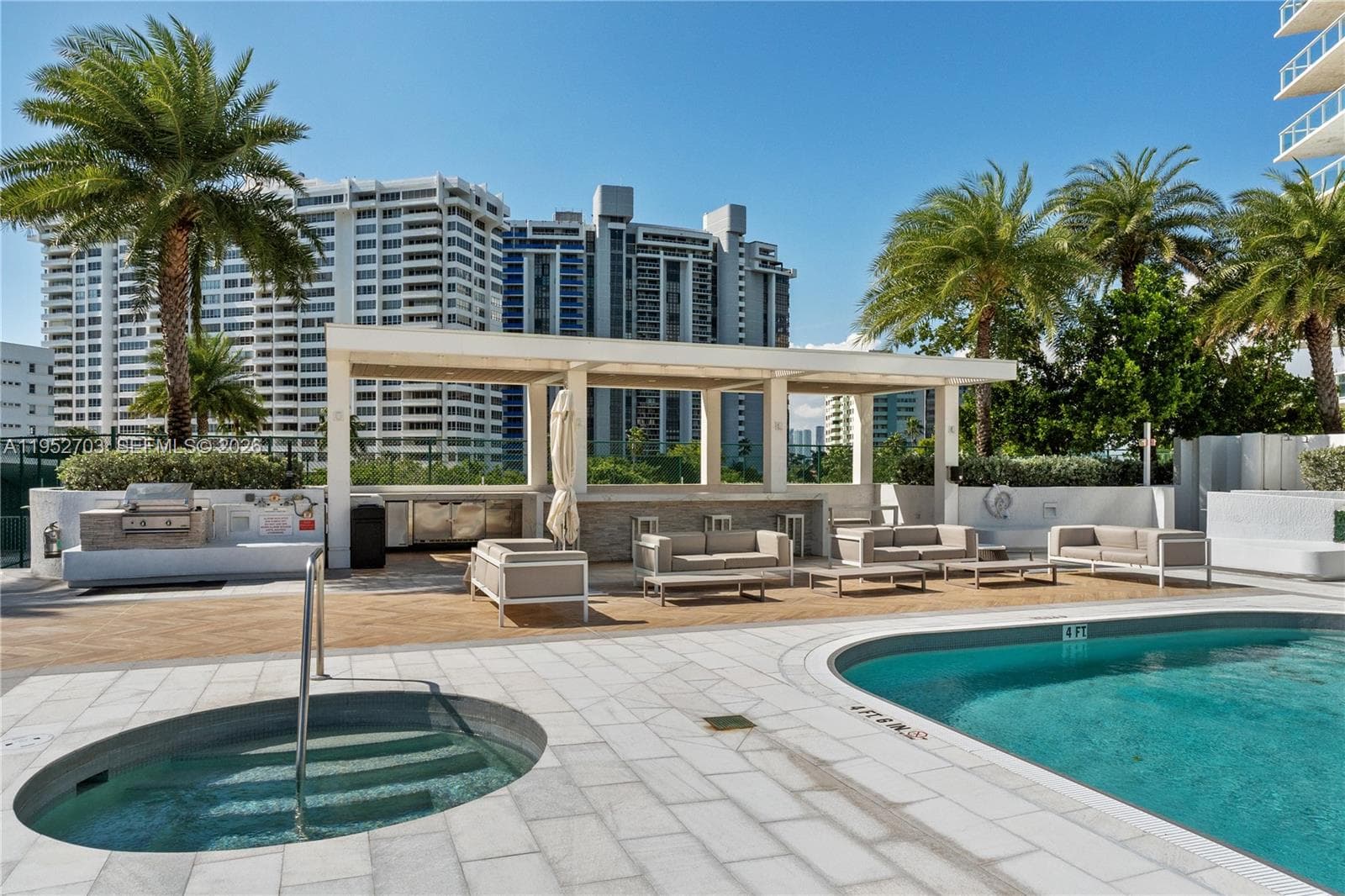 10 Venetian Way # 604, Miami Beach FL 33139 — 19