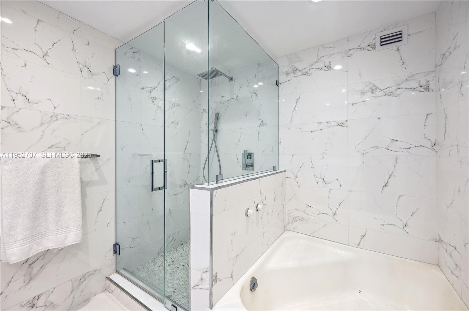 5255 Collins Ave # 4A, Miami Beach FL 33140 — 19
