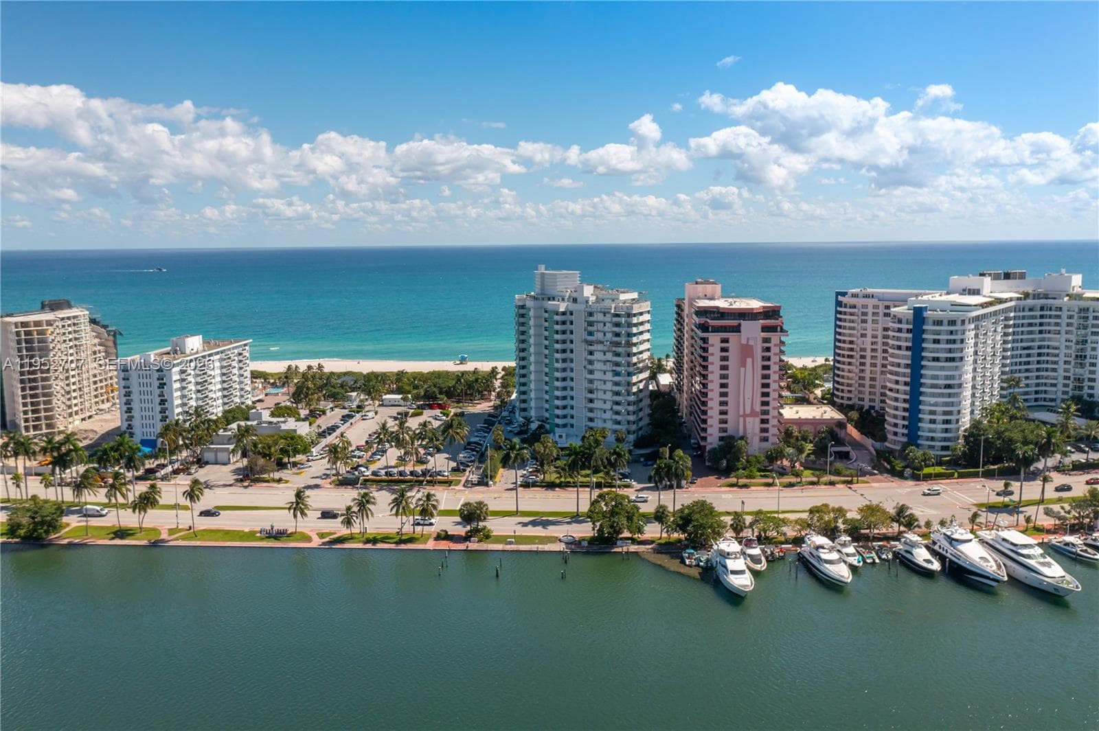 5255 Collins Ave # 4A, Miami Beach FL 33140 — 4