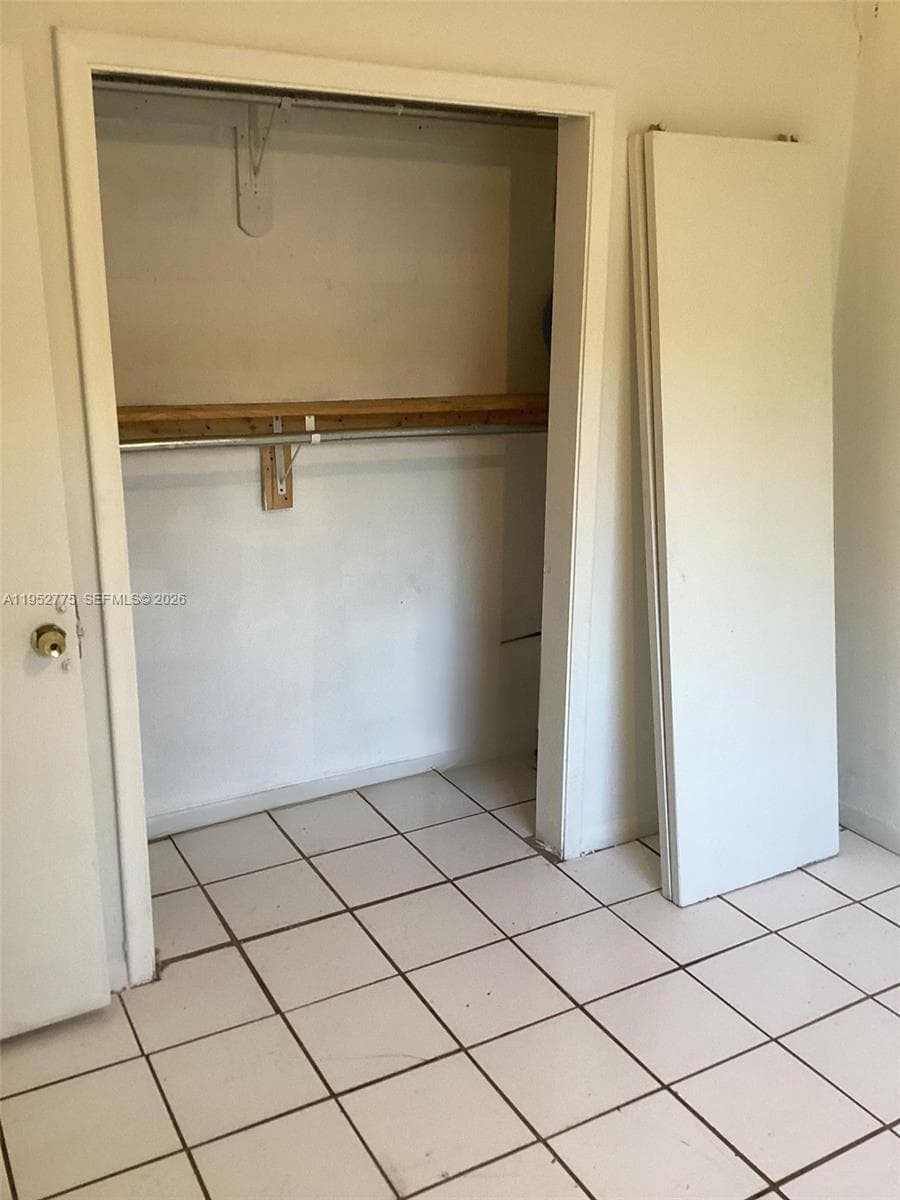 4824 NW 15th Ct, Miami FL 33142 — 6