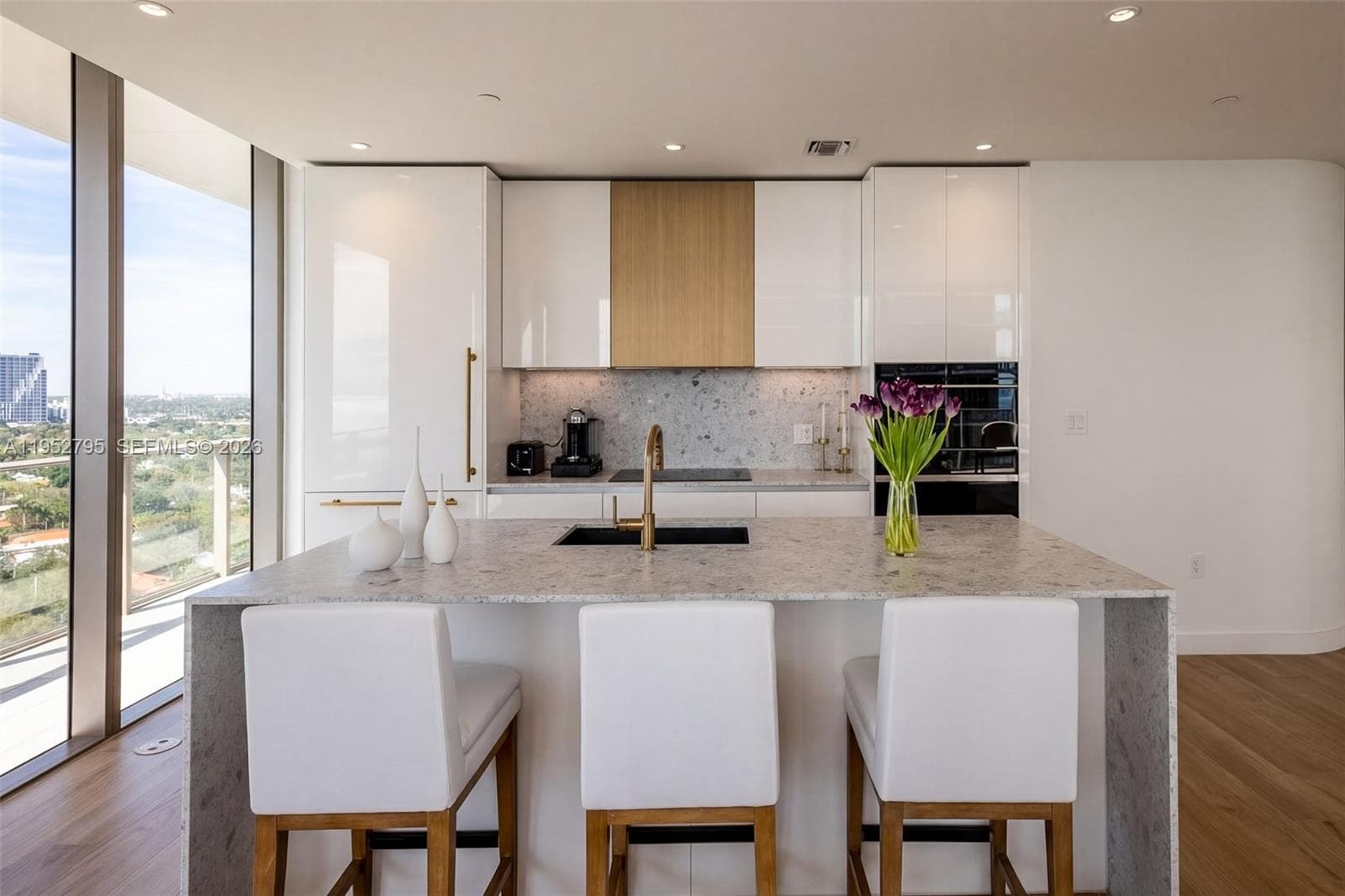 2678 Tigertail Ave # 1707, Miami FL 33133 — 2