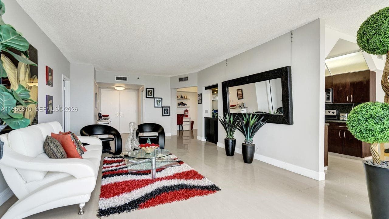 20281 E Country Club Dr # 809, Aventura FL 33180 — 6