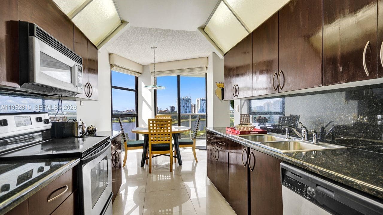 20281 E Country Club Dr # 809, Aventura FL 33180 — 17