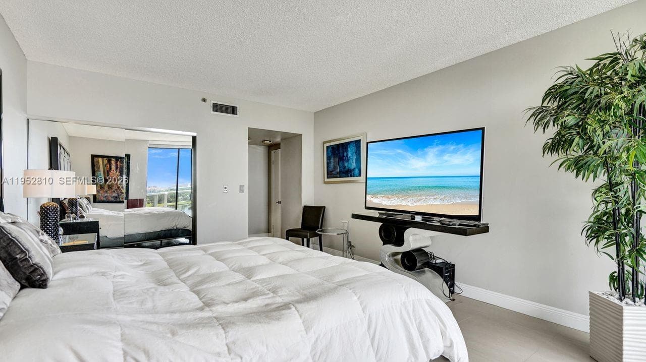20281 E Country Club Dr # 809, Aventura FL 33180 — 22