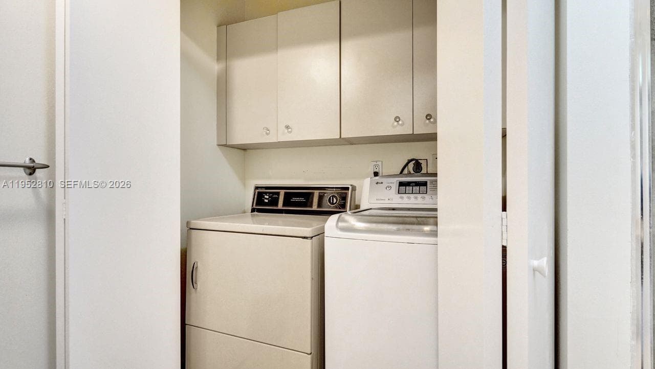 20281 E Country Club Dr # 809, Aventura FL 33180 — 33