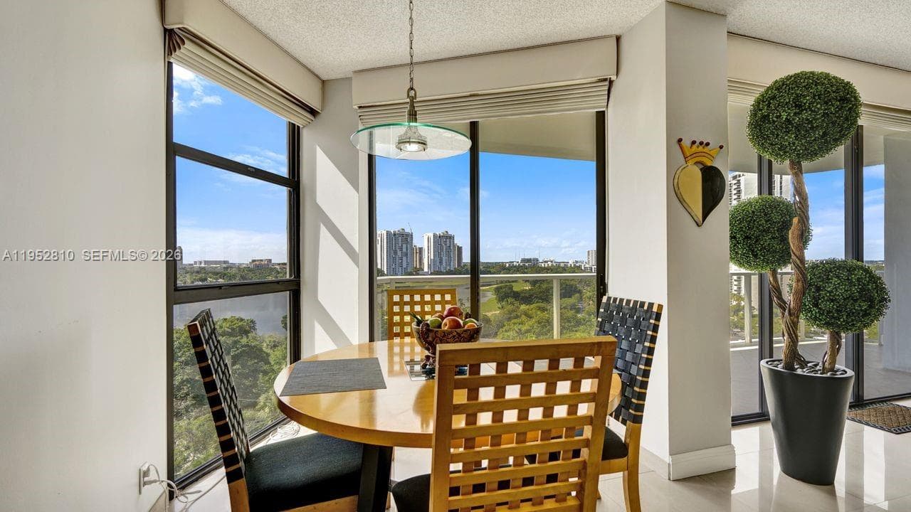 20281 E Country Club Dr # 809, Aventura FL 33180 — 15