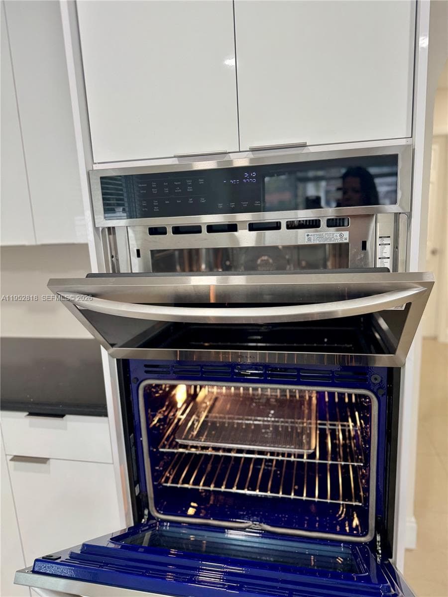 16453 NE 33rd Ave # 1, North Miami Beach FL 33160 — 22