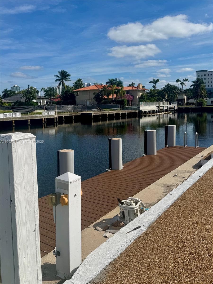 16453 NE 33rd Ave # 1, North Miami Beach FL 33160 — 20