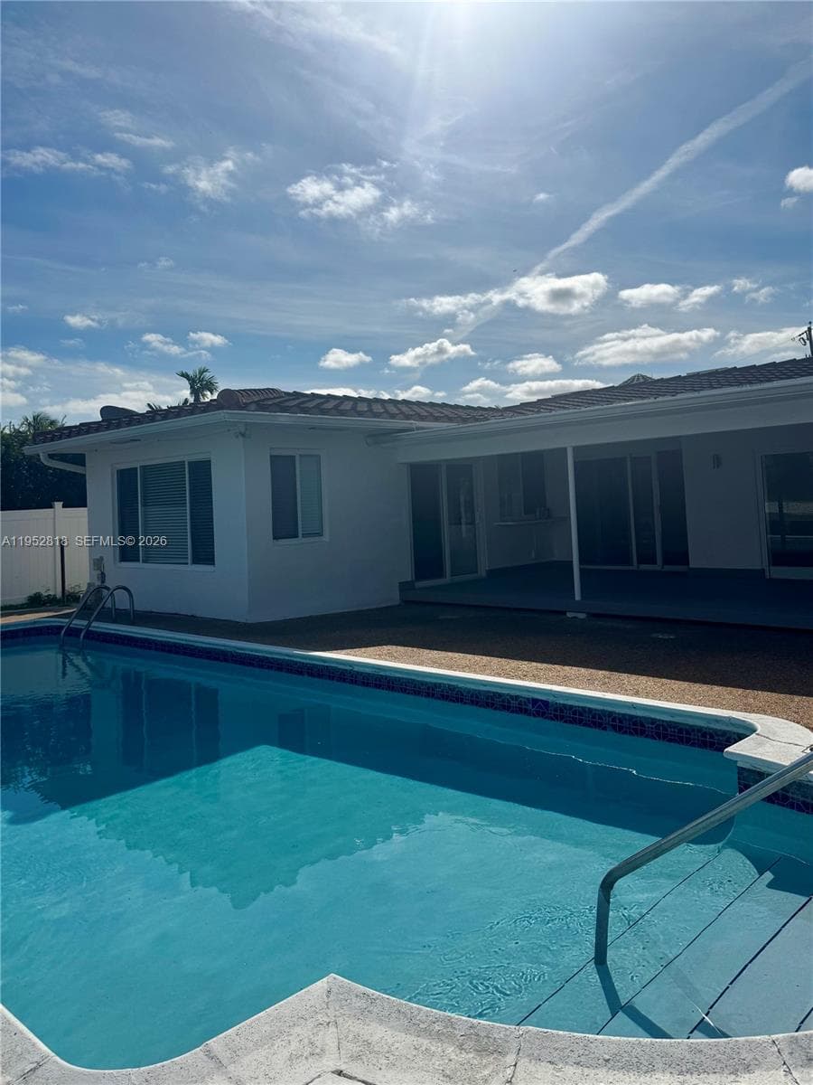 16453 NE 33rd Ave # 1, North Miami Beach FL 33160 — 14