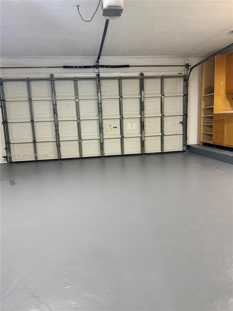 16453 NE 33rd Ave # 1, North Miami Beach FL 33160 — 25