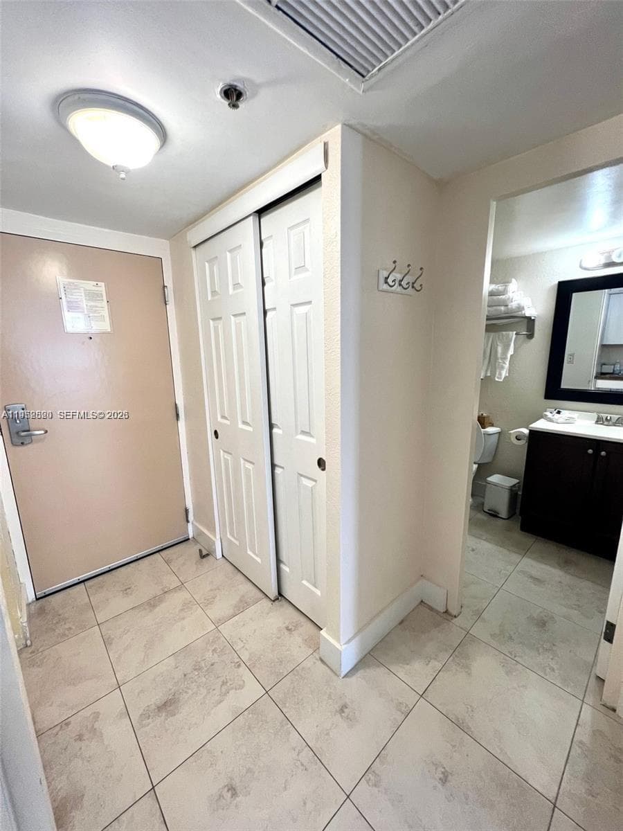 19201 Collins Ave # 1102, Sunny Isles Beach FL 33160 — 22