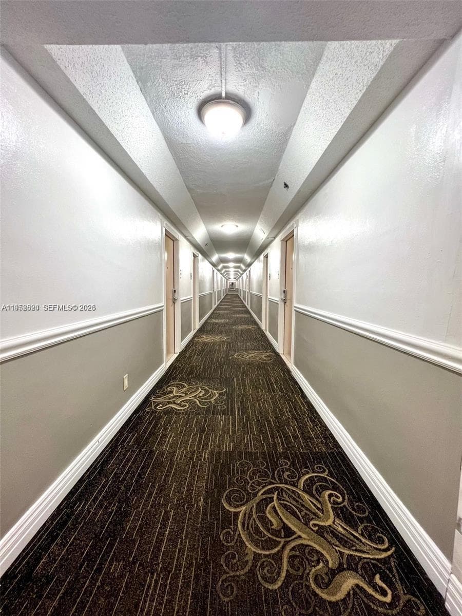19201 Collins Ave # 1102, Sunny Isles Beach FL 33160 — 33