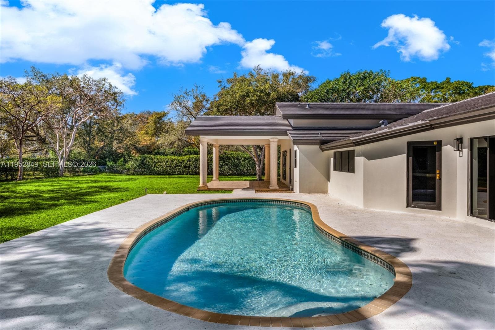 6650 SW 127th St, Pinecrest FL 33156 — 25