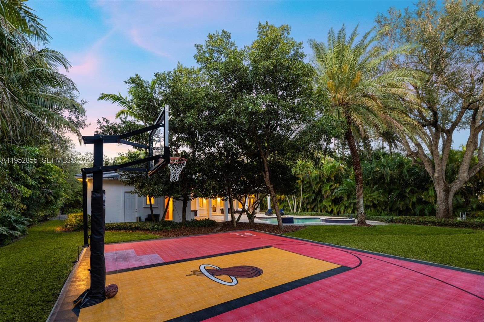 6650 SW 123rd St, Pinecrest FL 33156 — 35