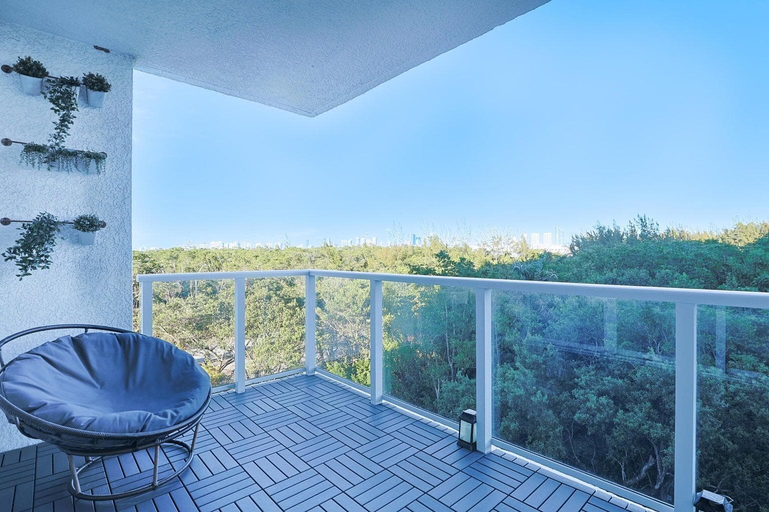 15051 Royal Oaks Lane # 401, North Miami FL 33181 — 7