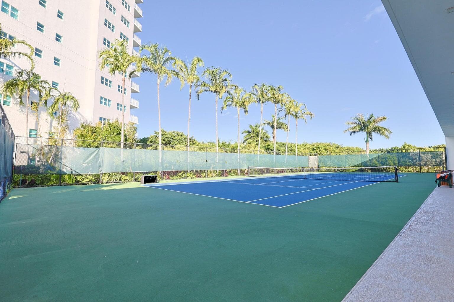 15051 Royal Oaks Lane # 401, North Miami FL 33181 — 19