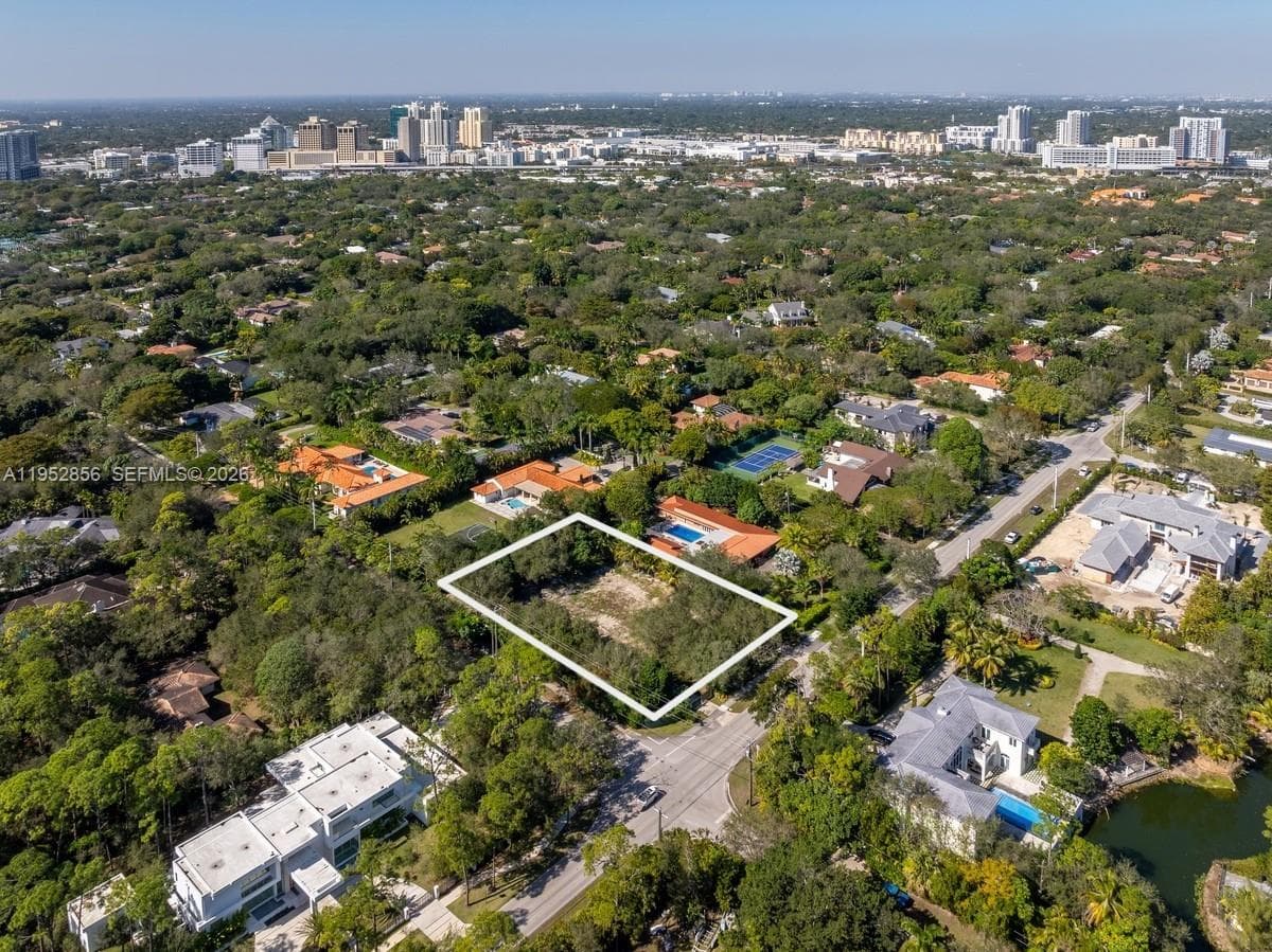 9790 SW 67th Ave, Pinecrest FL 33156 — 8