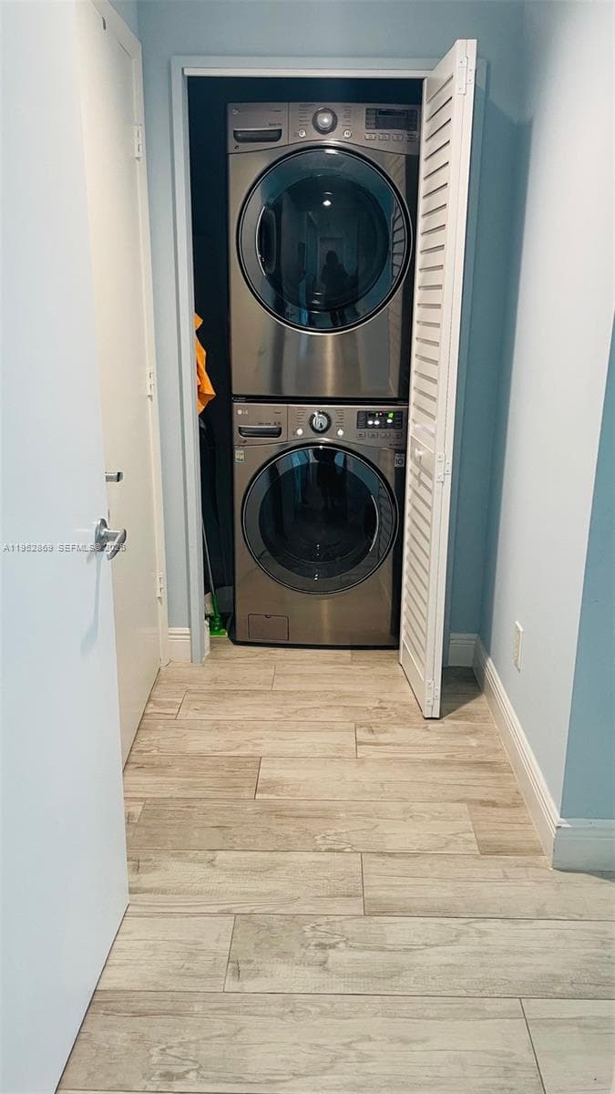 2475 Brickell Ave # 1704, Miami FL 33129 — 12