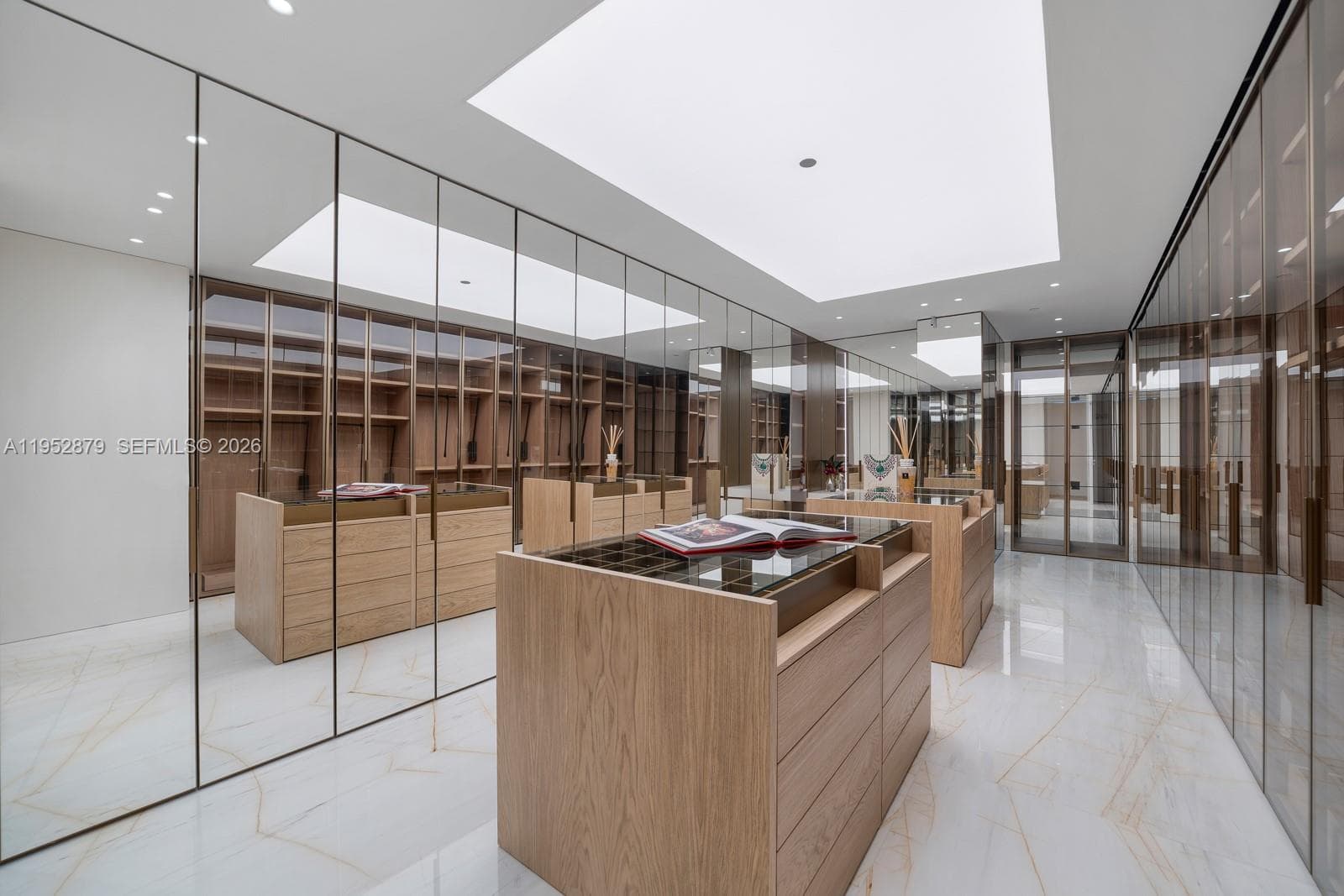 10203 Collins Ave # 2701, Bal Harbour FL 33154 — 19