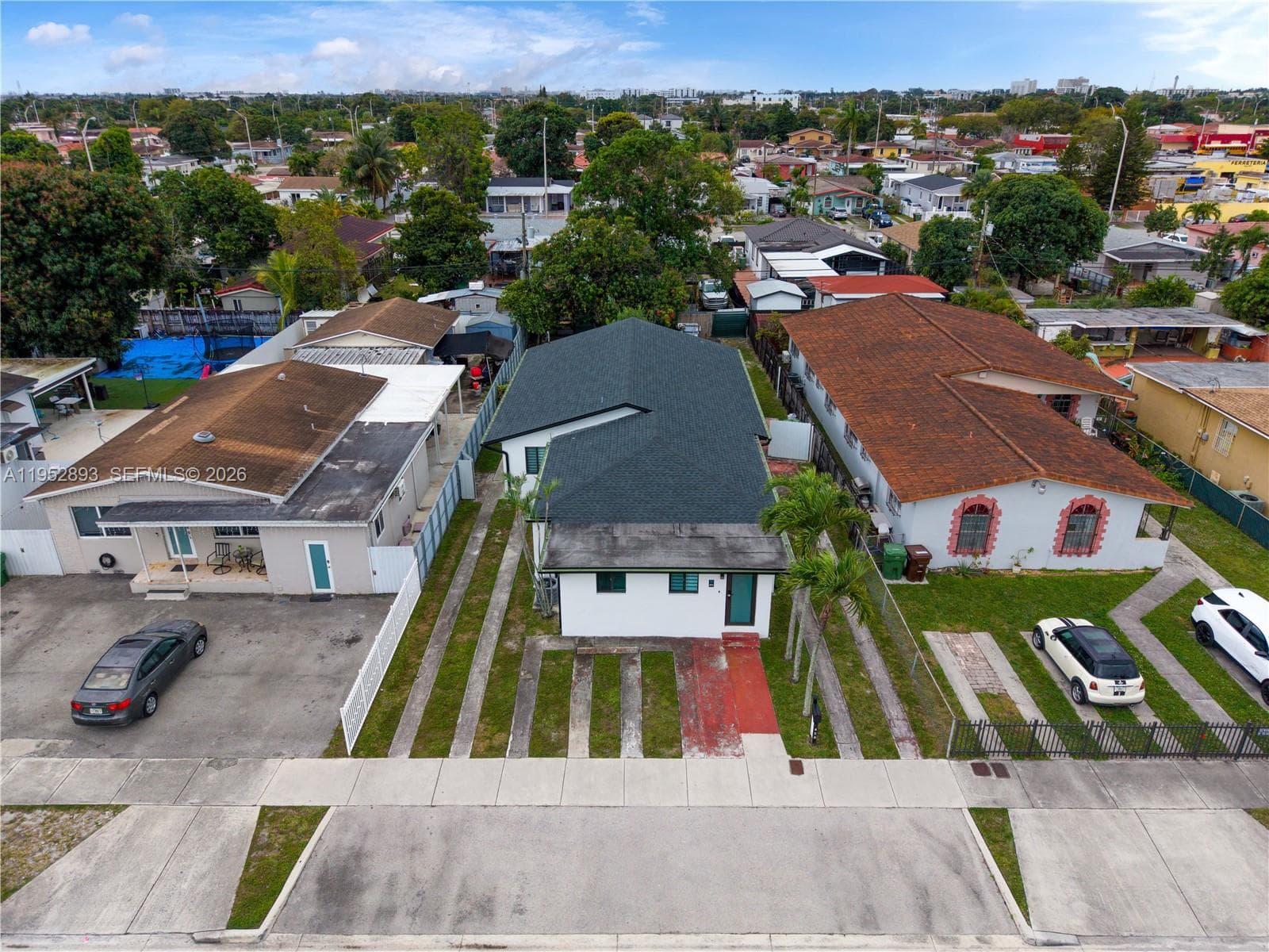 458 E 20th St, Hialeah FL 33013 — 2