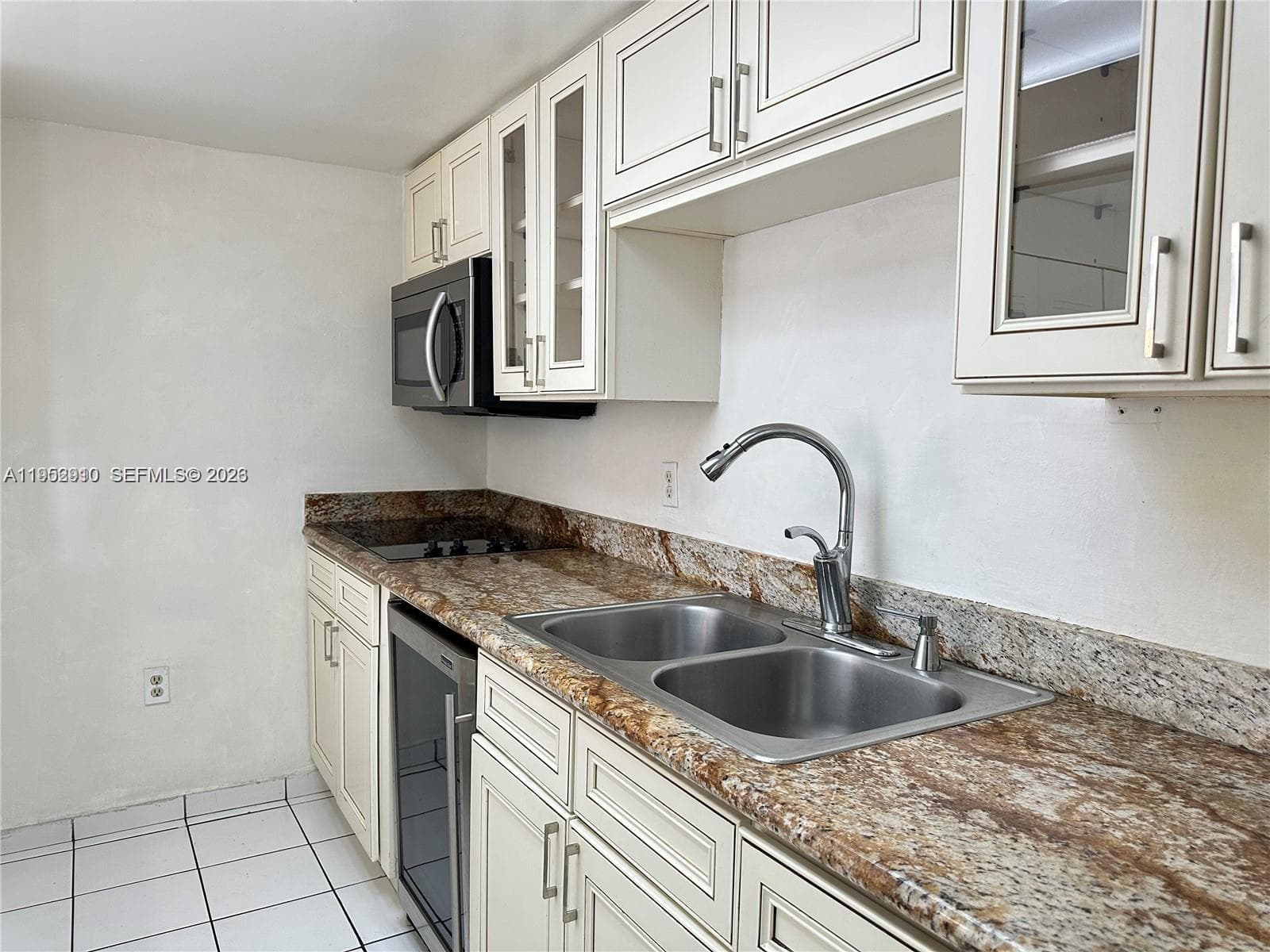 802 NW 87th Ave # 315, Miami FL 33172 — 2