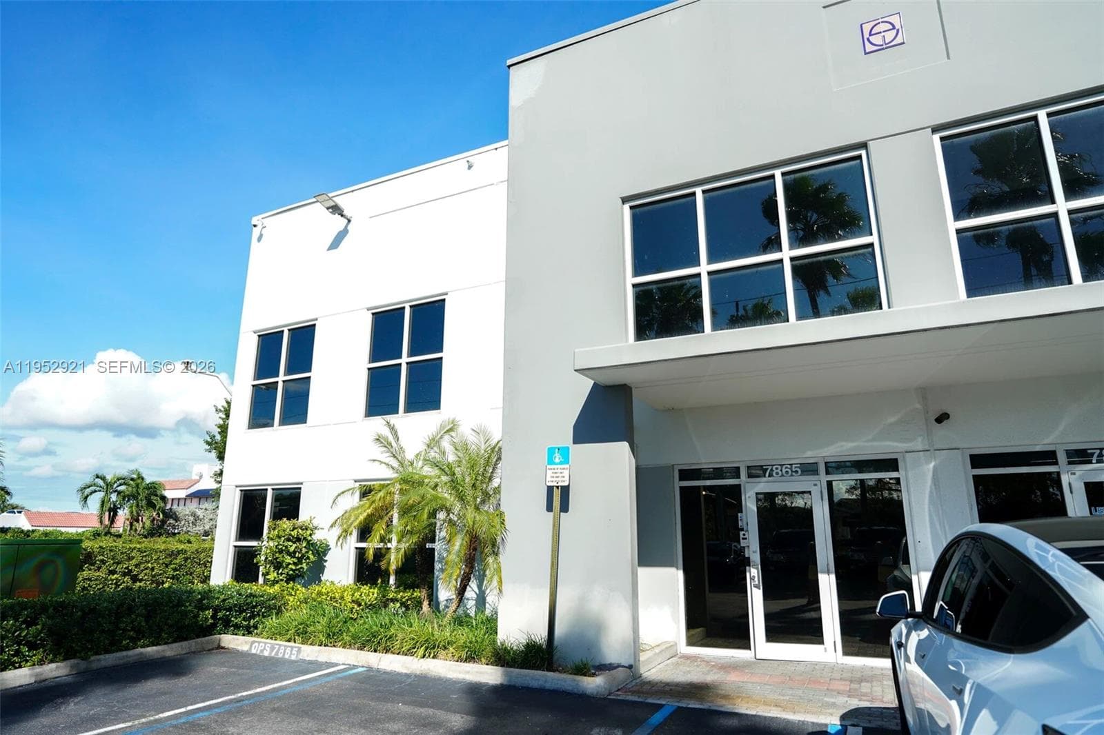 7865 NW 46th St # 8, Doral FL 33166 — 1