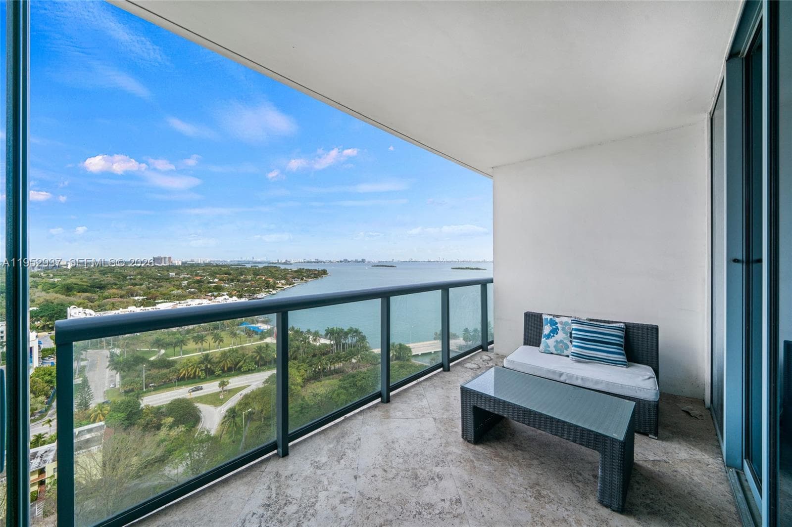 601 NE 36th St # 1704, Miami FL 33137 — 1