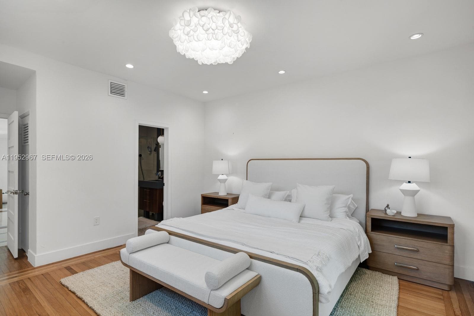 4580 Post Ave, Miami Beach FL 33140 — 24