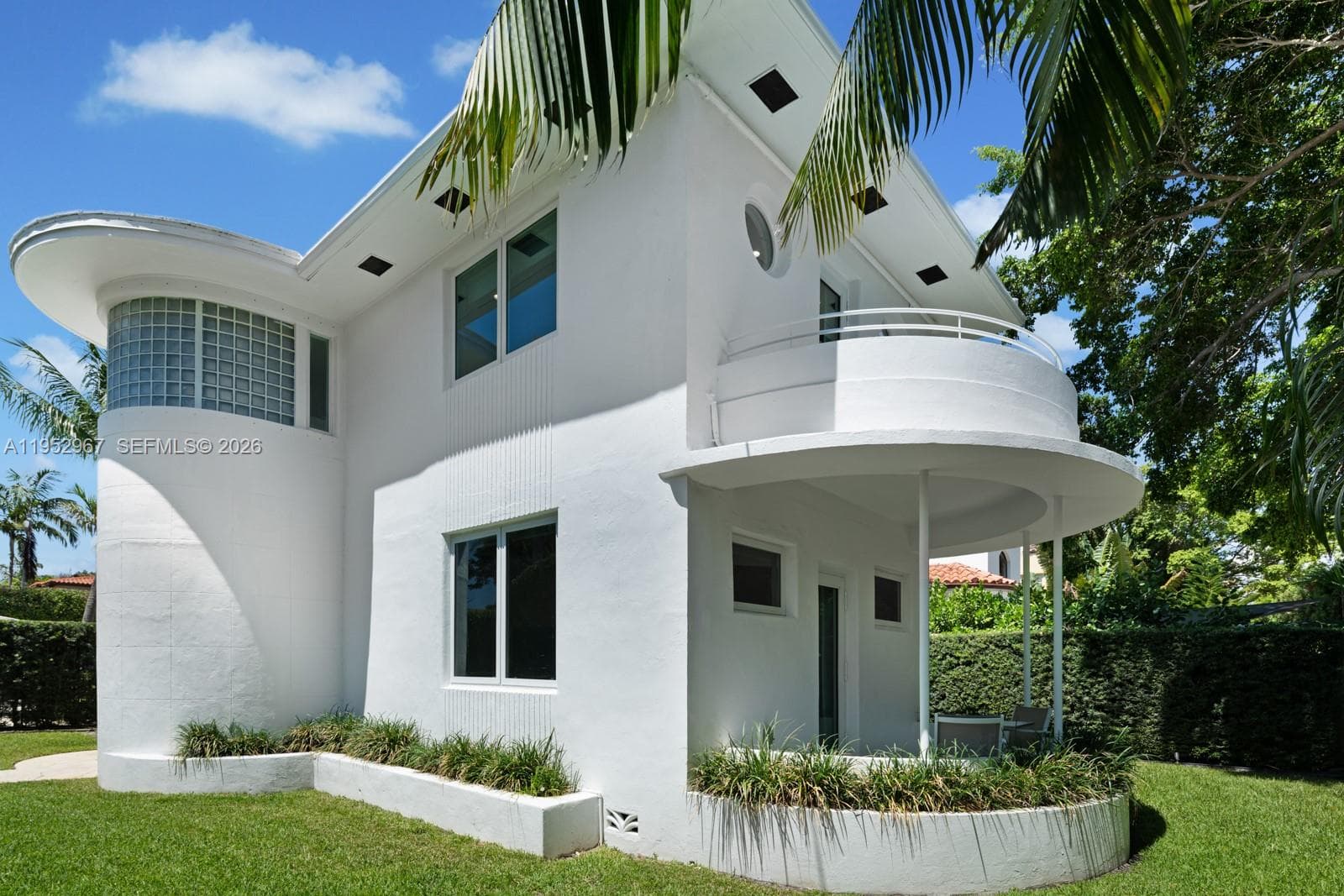 4580 Post Ave, Miami Beach FL 33140 — 10