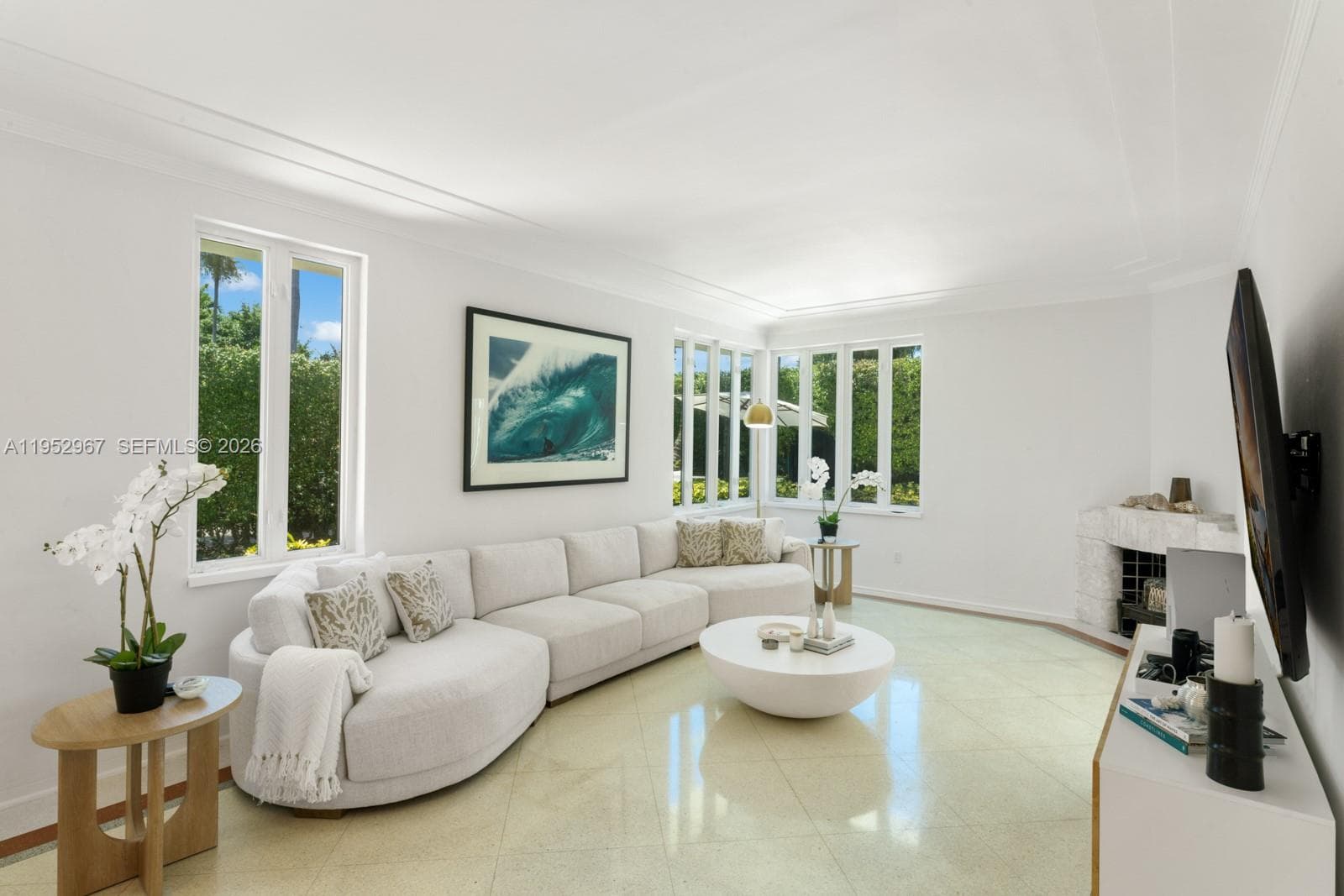 4580 Post Ave, Miami Beach FL 33140 — 11