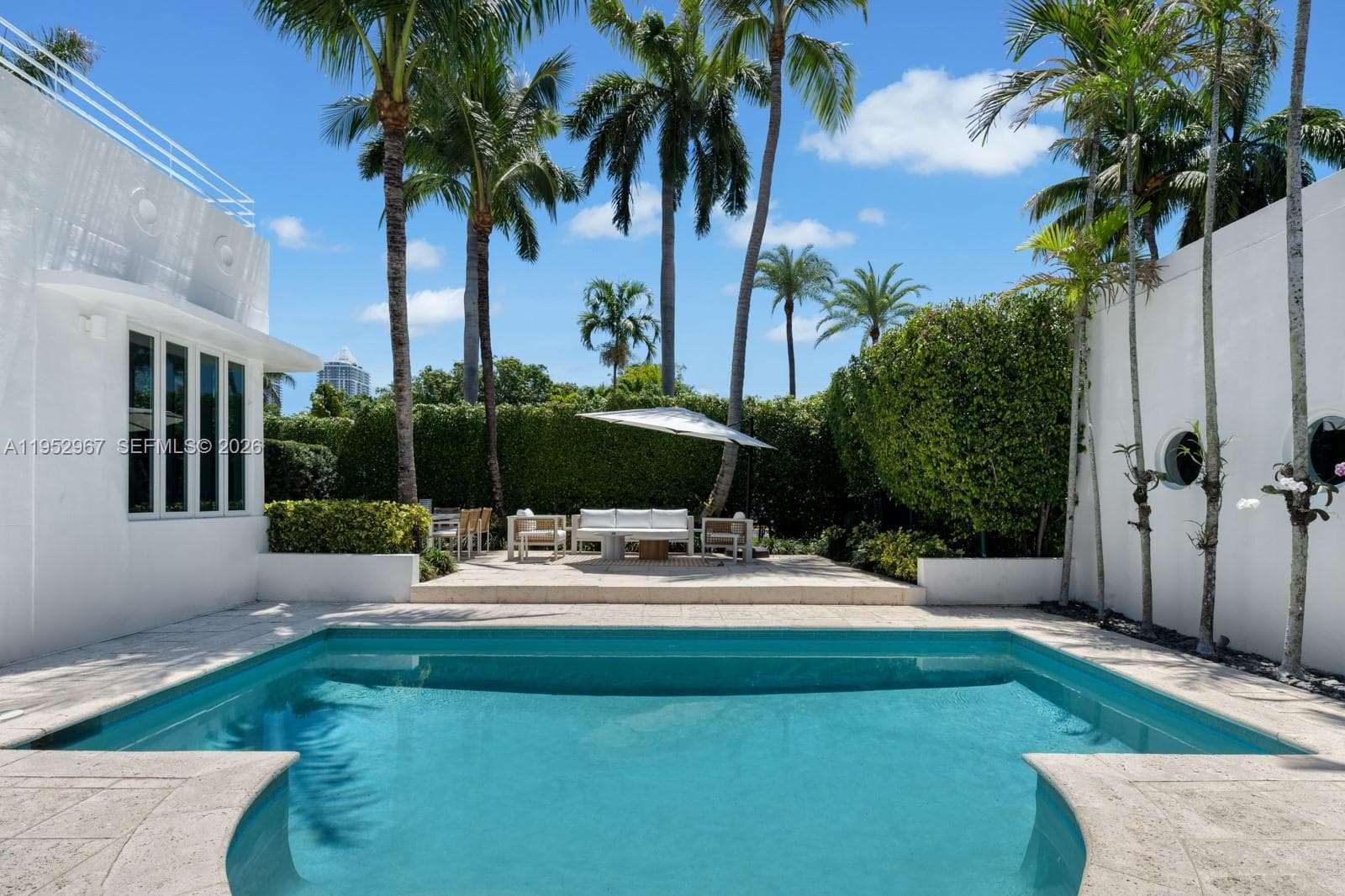 4580 Post Ave, Miami Beach FL 33140 — 19