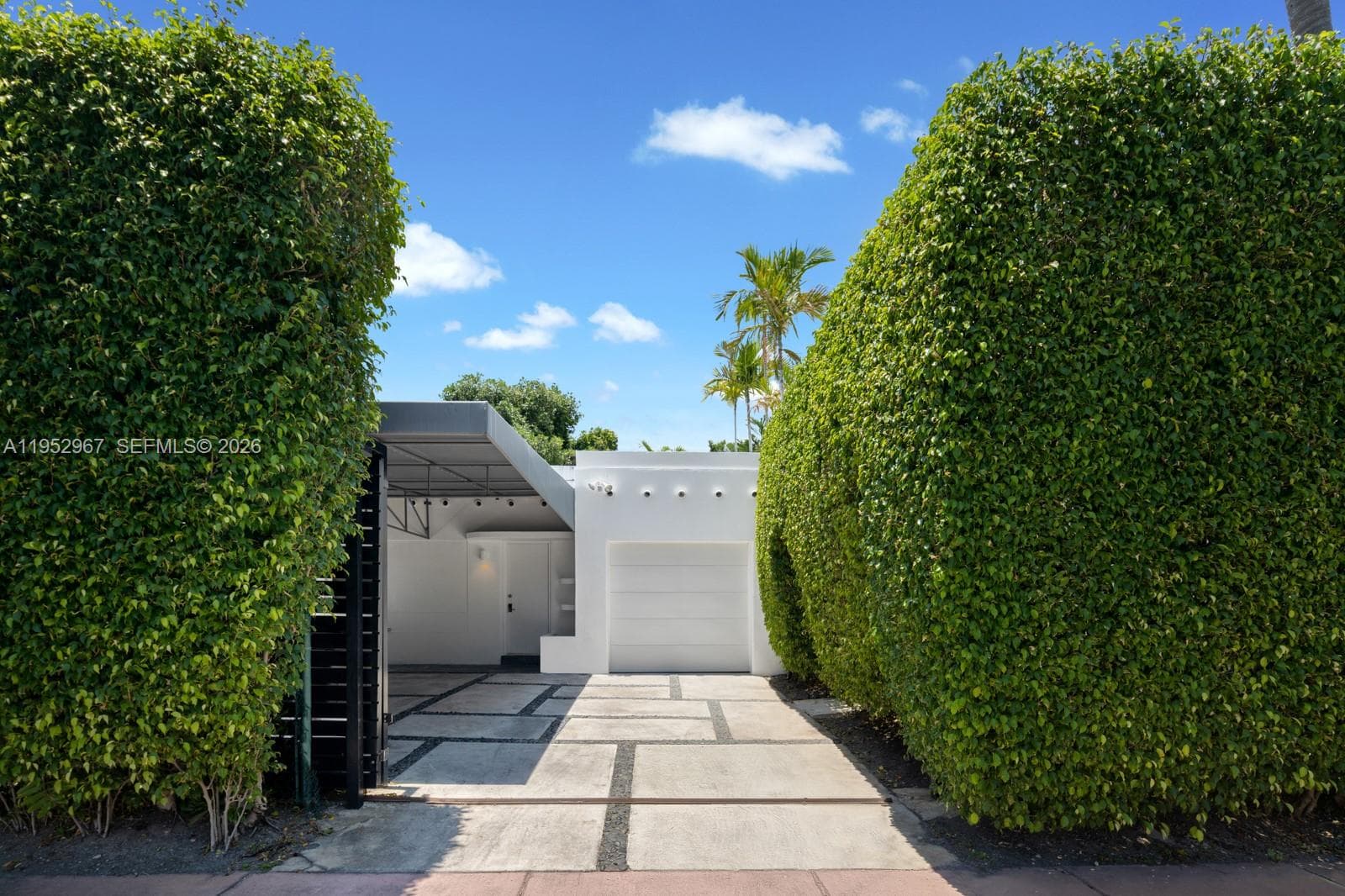 4580 Post Ave, Miami Beach FL 33140 — 35