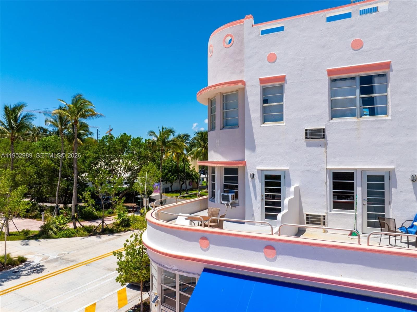 7300 Ocean Ter, Miami Beach FL 33141 — 8