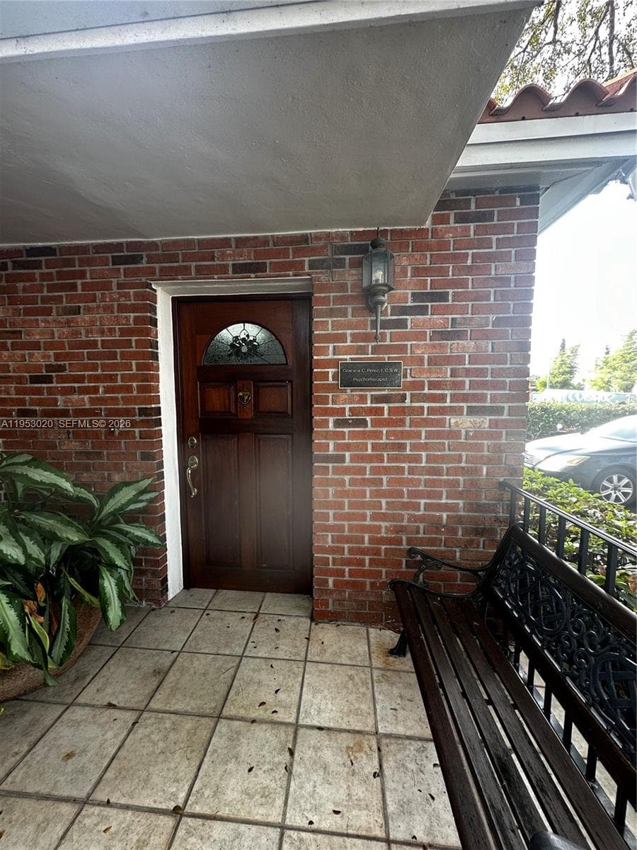 1105 SW 87th Ave, Miami FL 33174 — 6