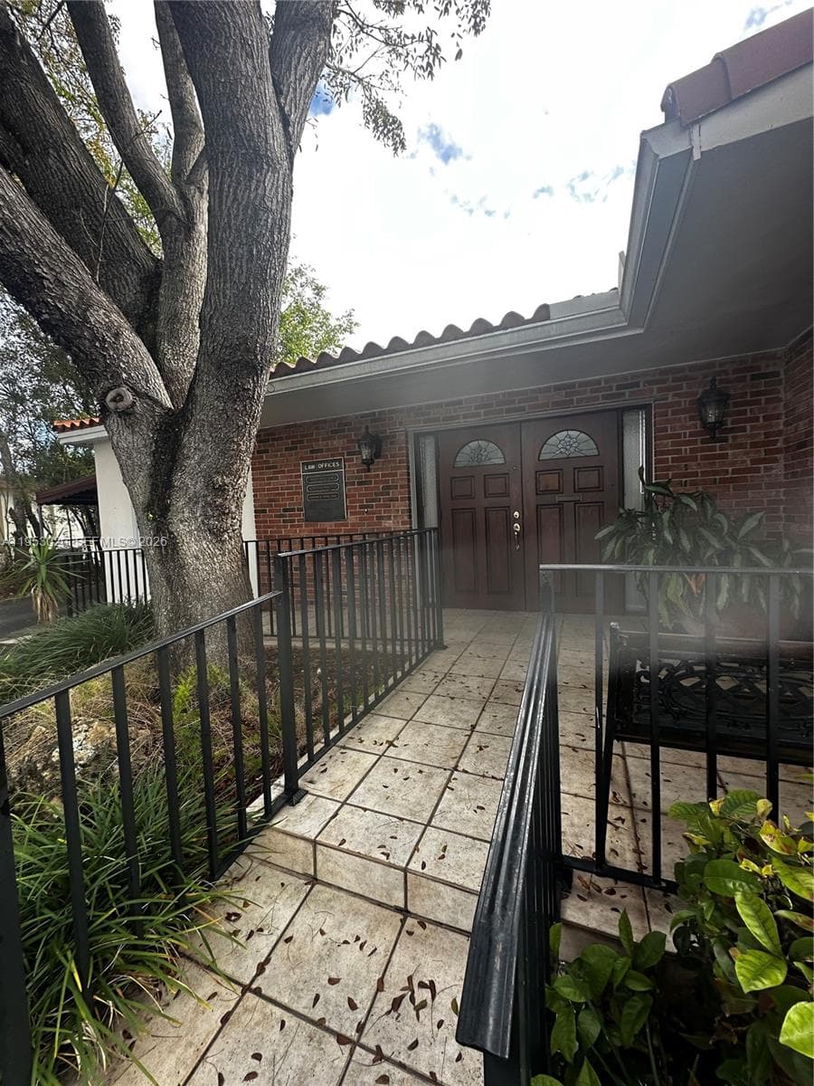 1105 SW 87th Ave, Miami FL 33174 — 13