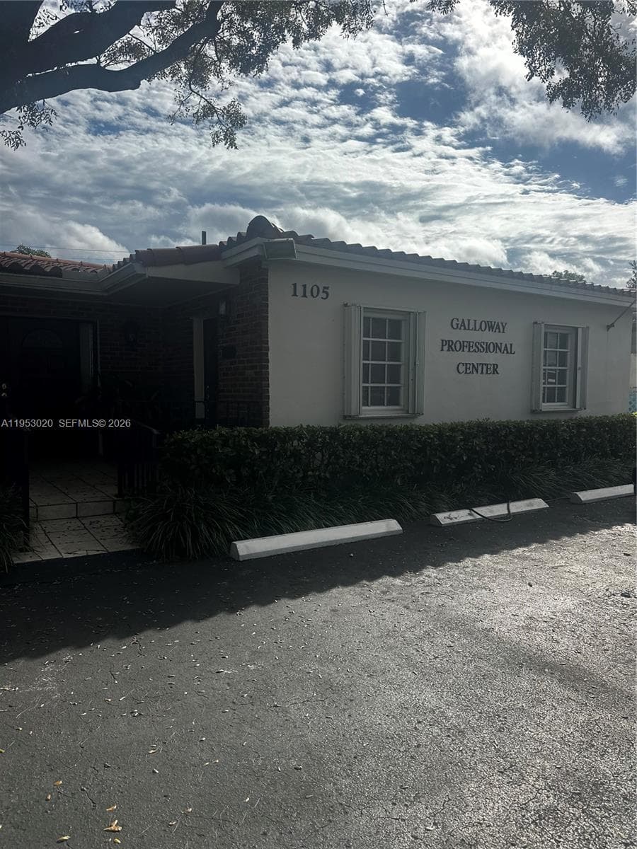 1105 SW 87th Ave, Miami FL 33174 — 12