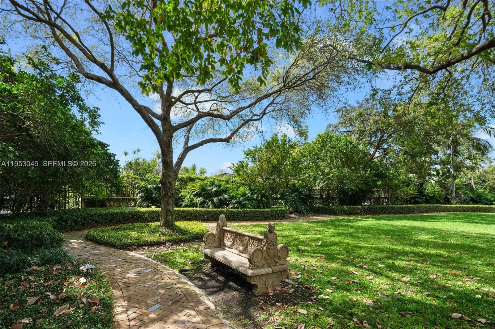 4620 Granada Blvd, Coral Gables FL 33146 — 54