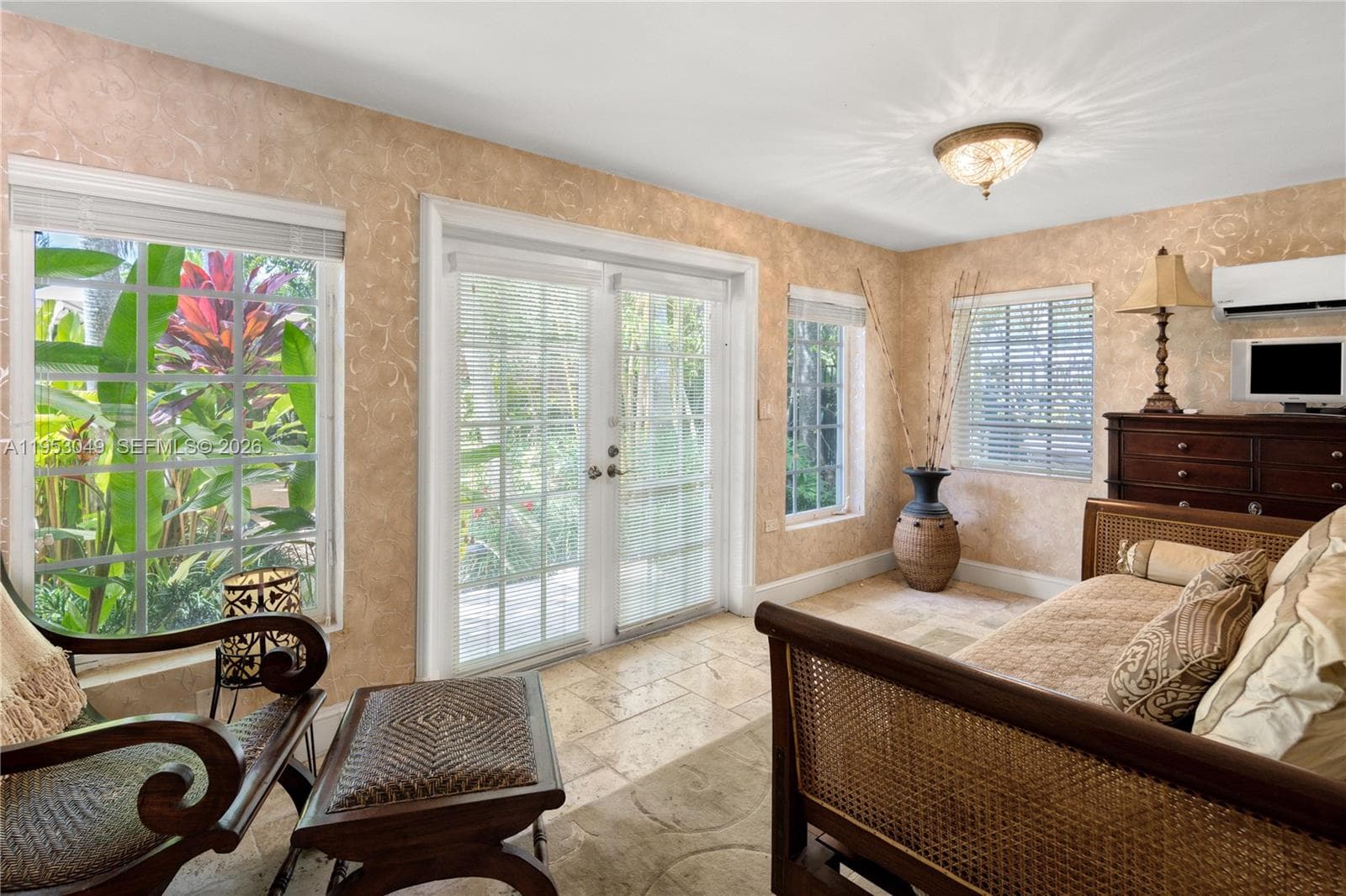 4620 Granada Blvd, Coral Gables FL 33146 — 48