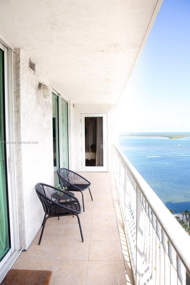 1200 Brickell Bay Dr # 3215, Miami FL 33131 — 20