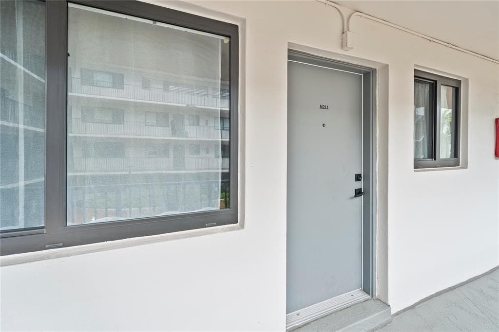 2924 Day Avenue # N211, Miami FL 33133 — 6