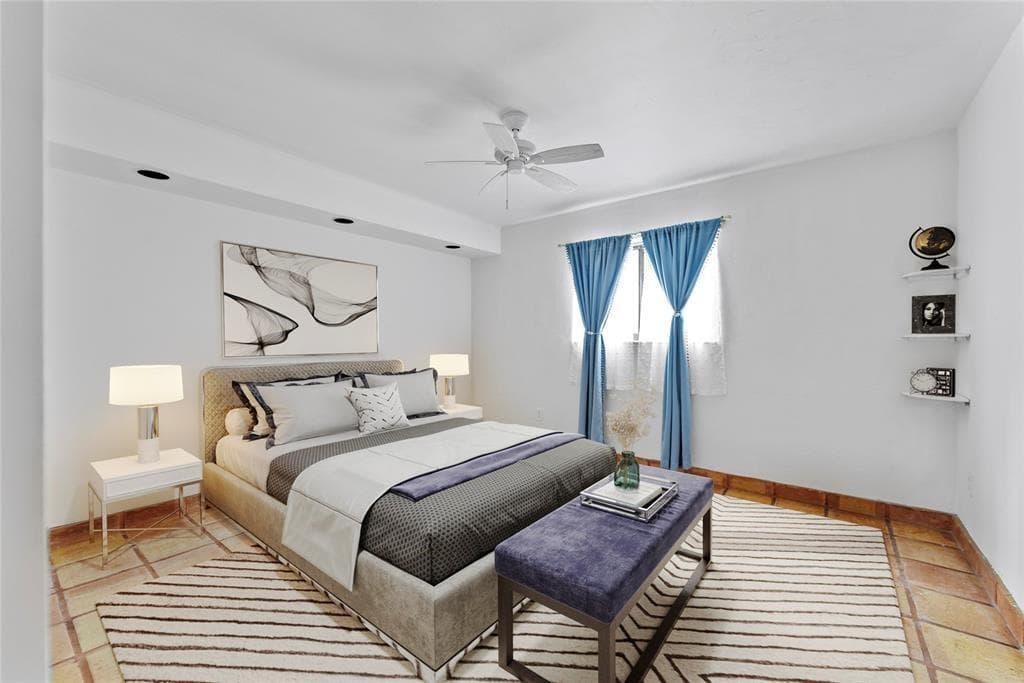 2924 Day Avenue # N211, Miami FL 33133 — 13