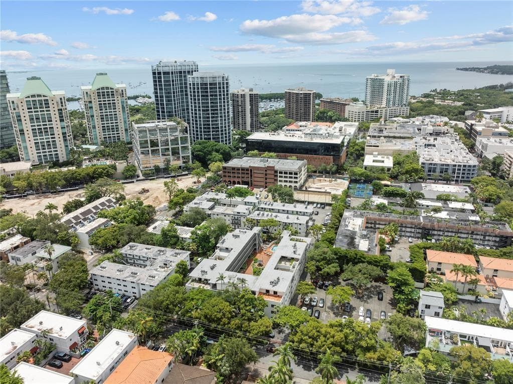 2924 Day Avenue # N211, Miami FL 33133 — 12