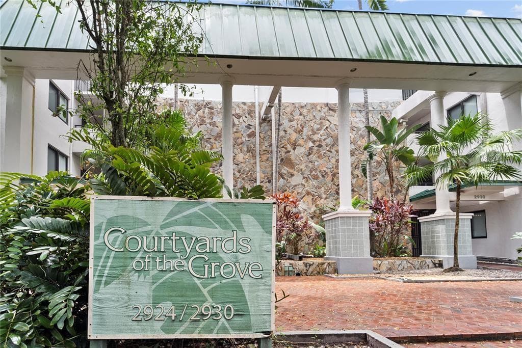 2924 Day Avenue # N211, Miami FL 33133 — 10
