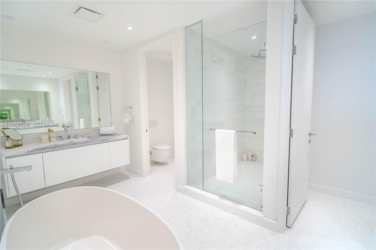 700 NE 26th Ter # 2602, Miami FL 33137 — 29