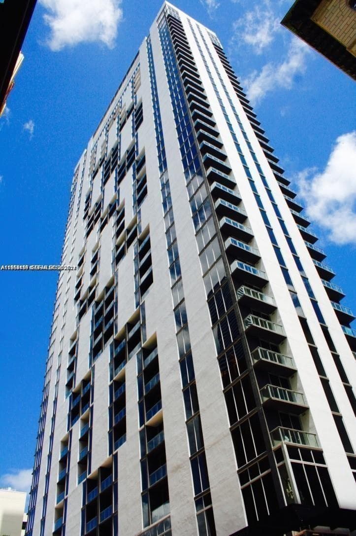 151 SE 1st St # 1207, Miami FL 33131 — 1