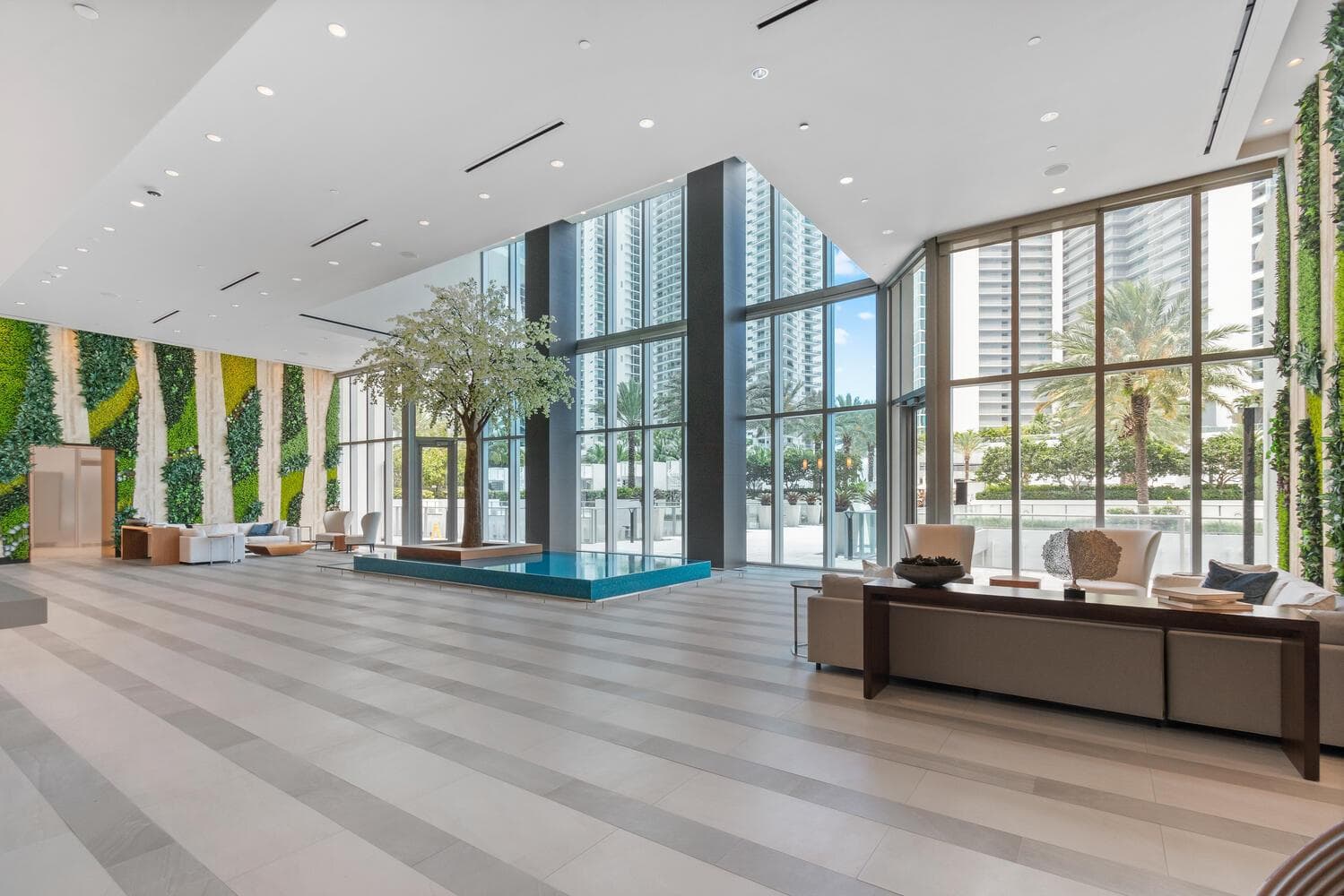 851 NE 1st Avenue # 306, Miami FL 33132 — 17