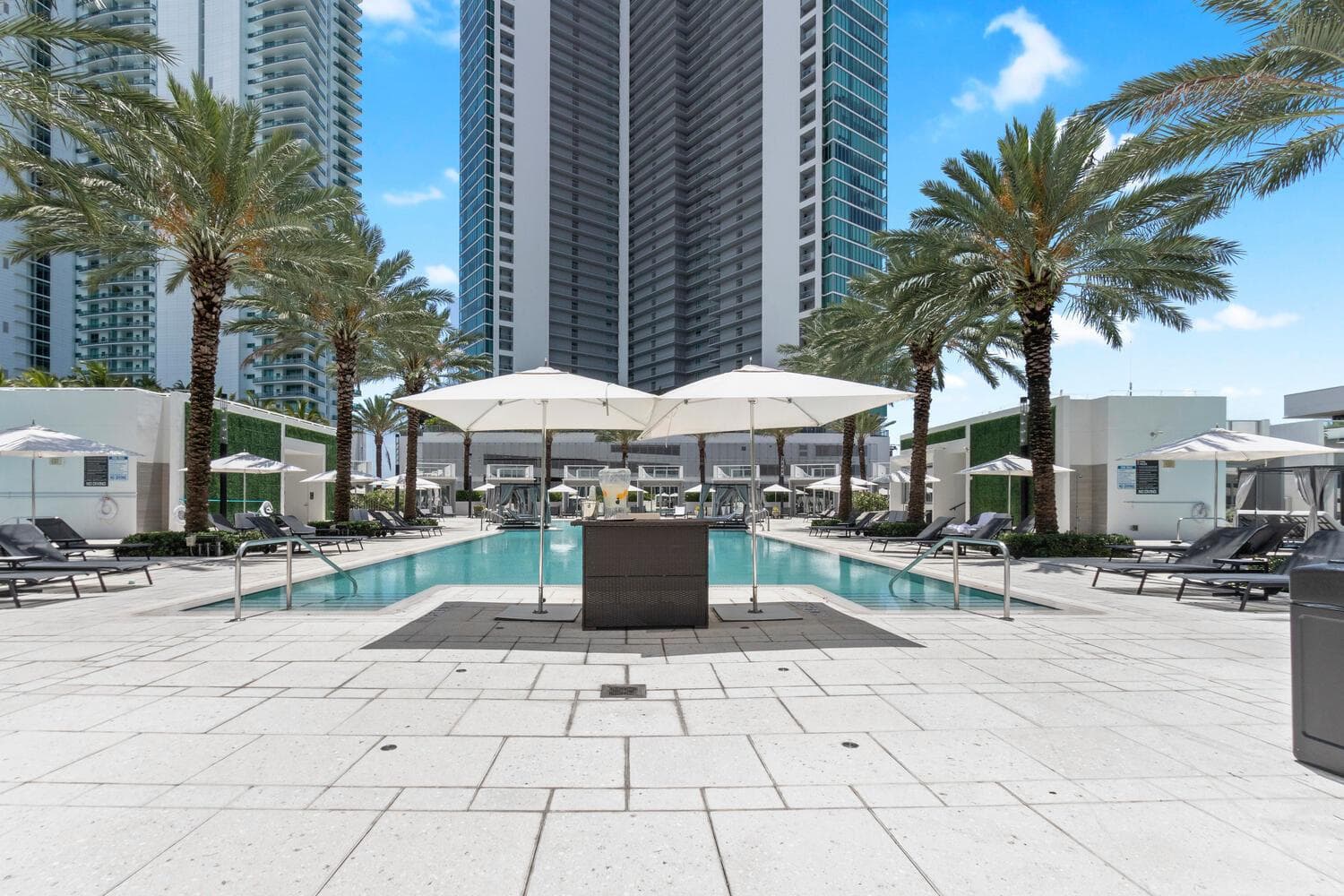 851 NE 1st Avenue # 306, Miami FL 33132 — 16