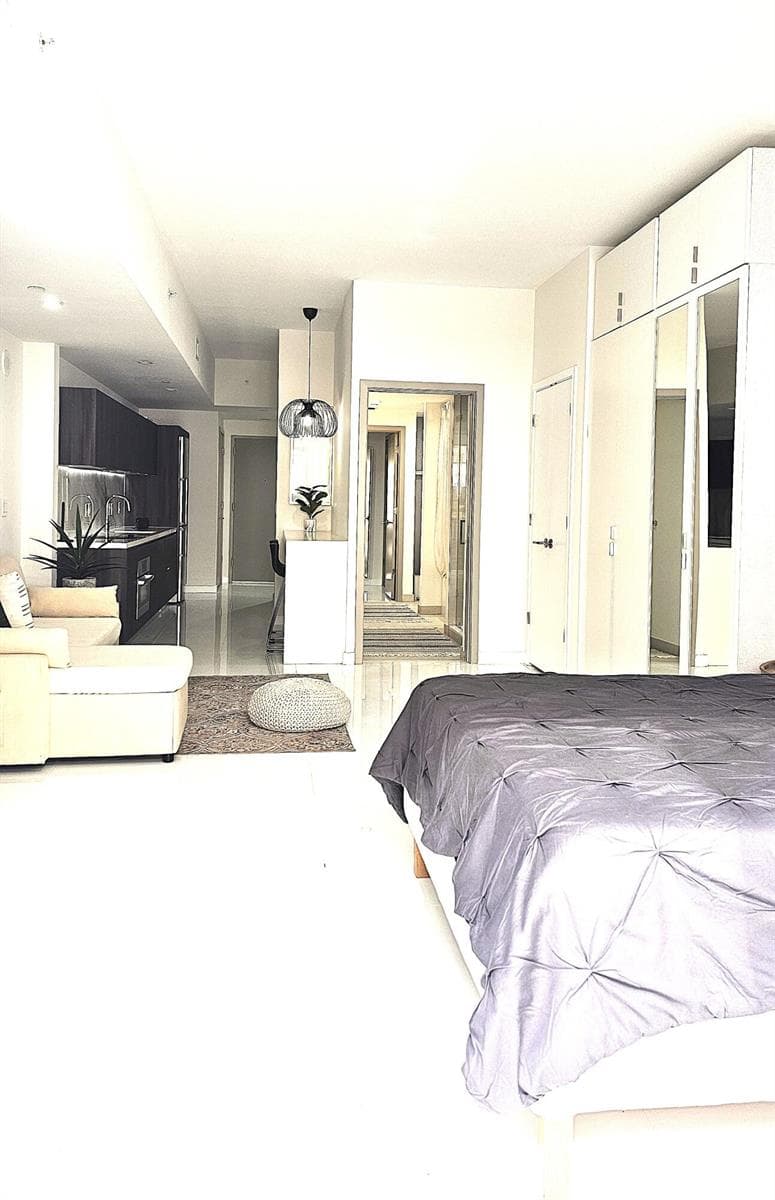 851 NE 1st Avenue # 306, Miami FL 33132 — 7